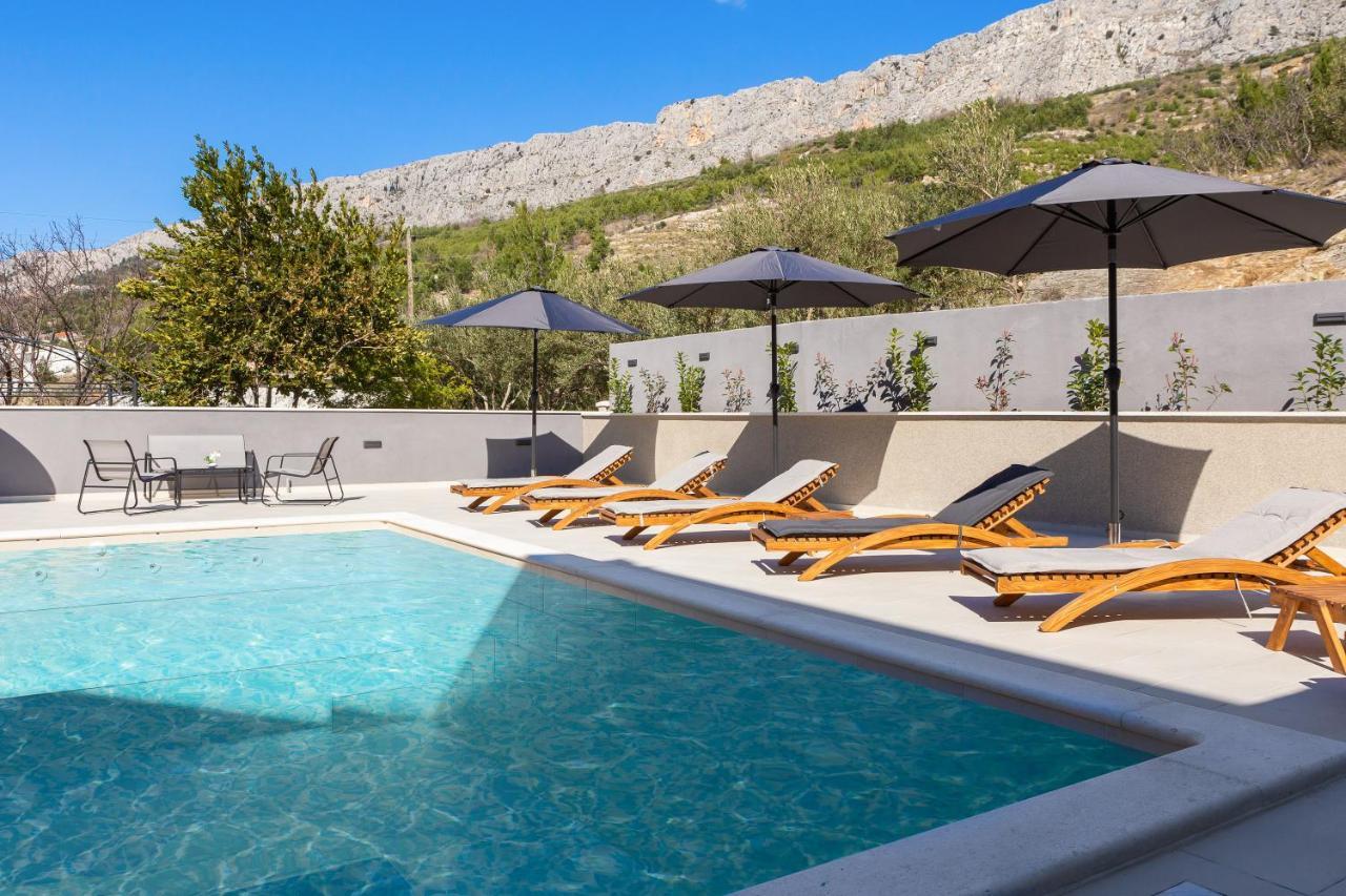 Luxury Apartment Lorena - Private Heated Pool - Jesenice  Extérieur photo