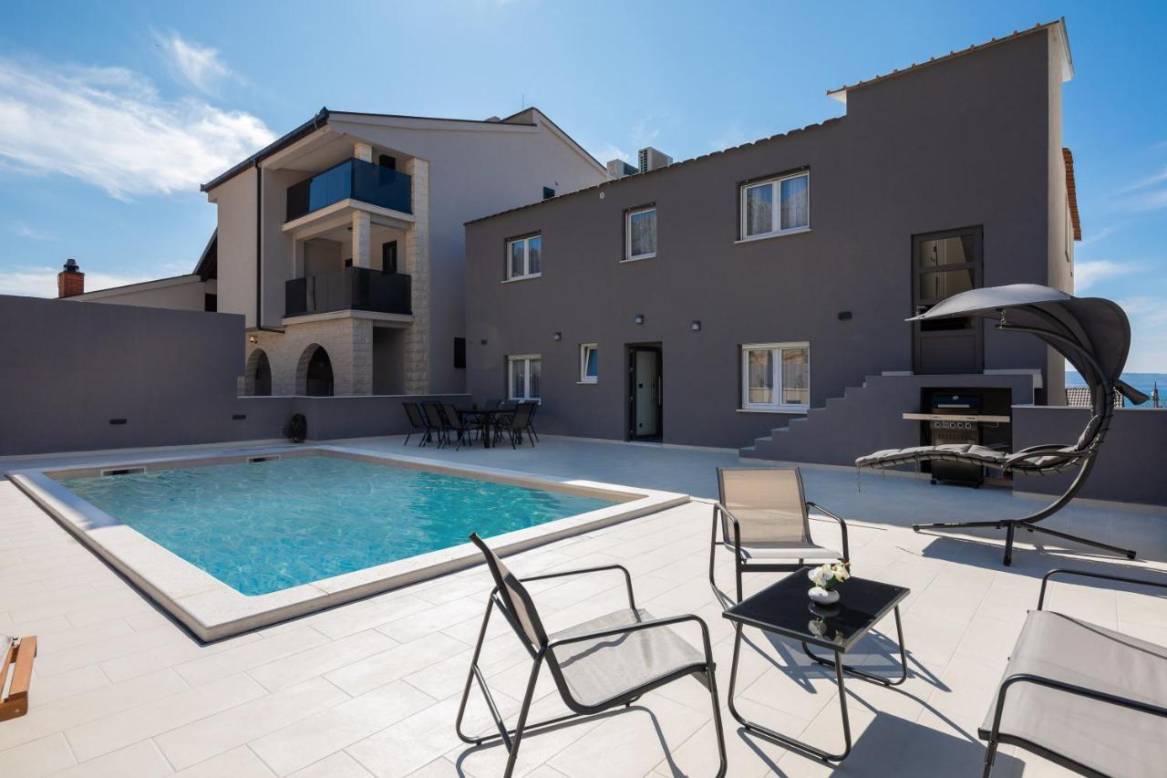 Luxury Apartment Lorena - Private Heated Pool - Jesenice  Extérieur photo