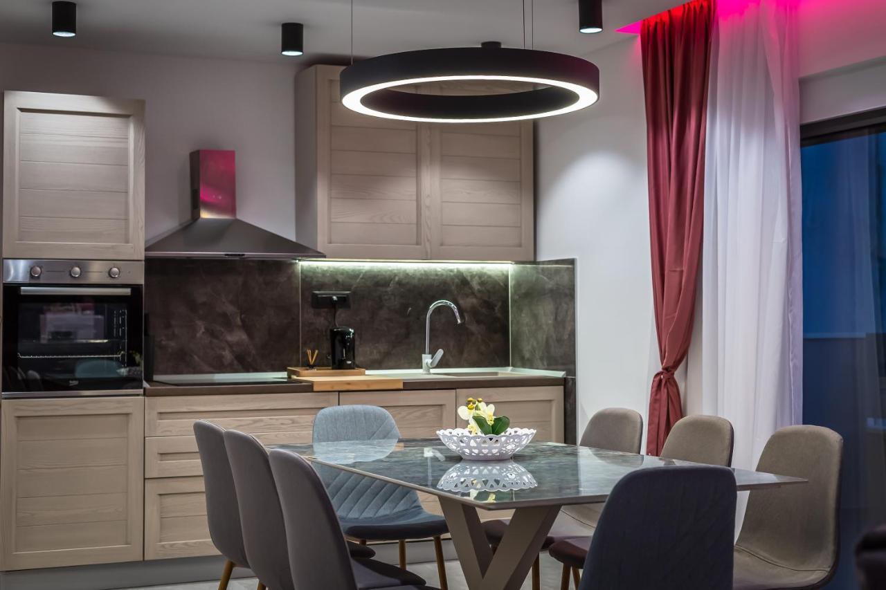 Luxury Apartment Lorena - Private Heated Pool - Jesenice  Extérieur photo