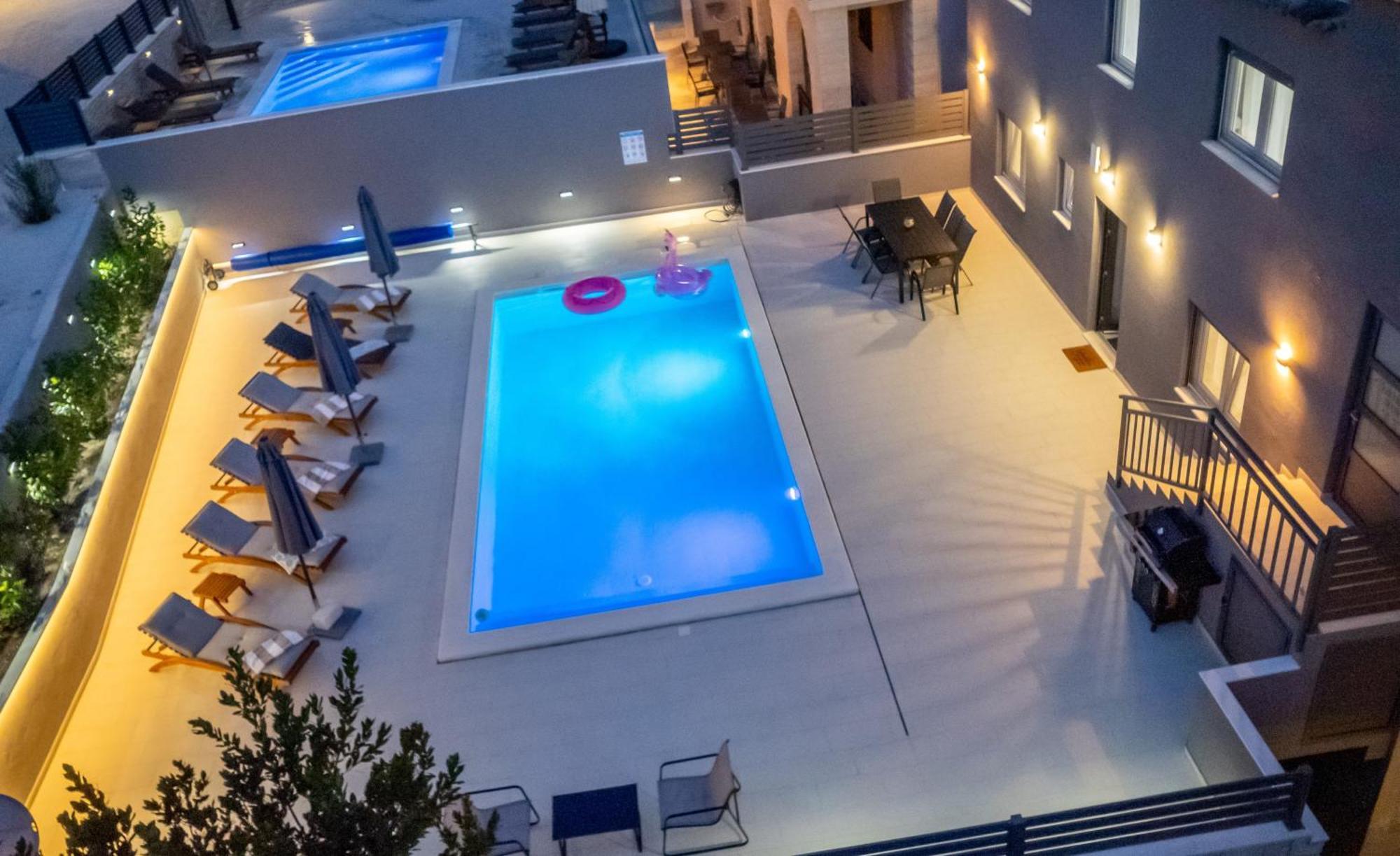 Luxury Apartment Lorena - Private Heated Pool - Jesenice  Extérieur photo