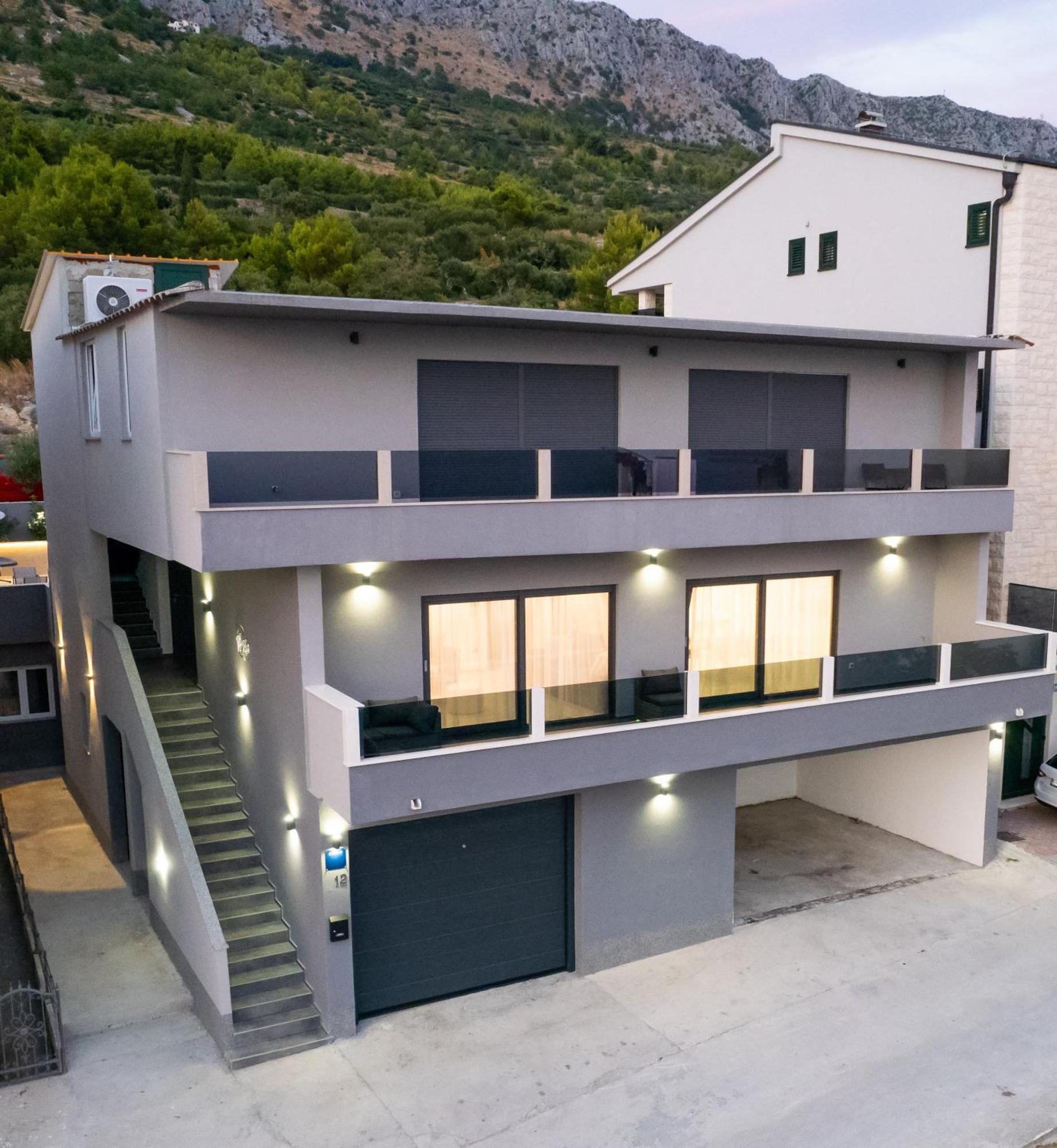 Luxury Apartment Lorena - Private Heated Pool - Jesenice  Extérieur photo